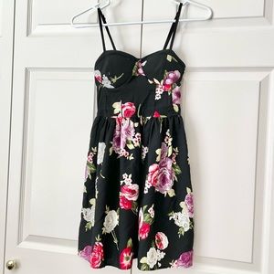 Band of Gypsies black floral built-in bra cup sundress in size XS